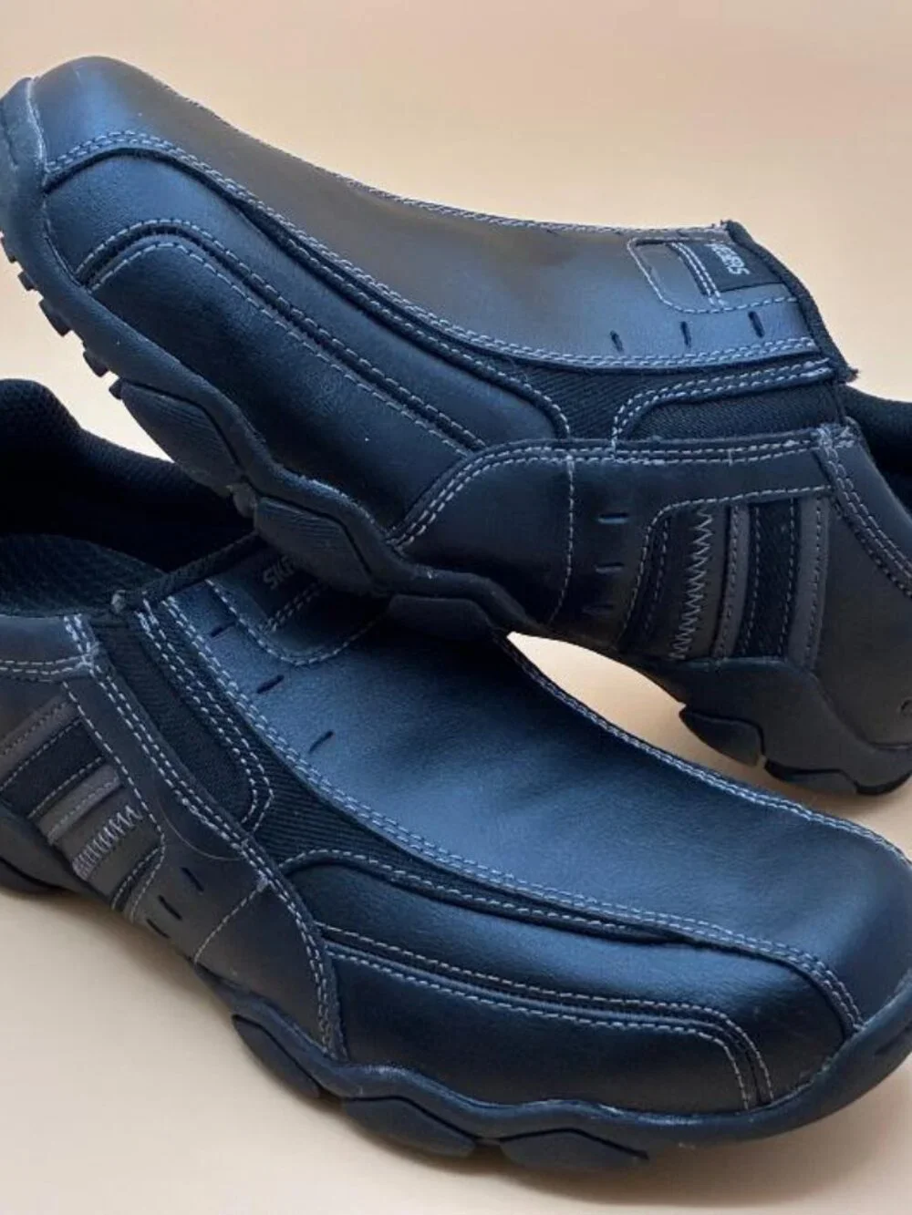 Skechers Diameter-Nerves Slip-on Loafer Driving Shoes Mens sz 6.5 Black Leather